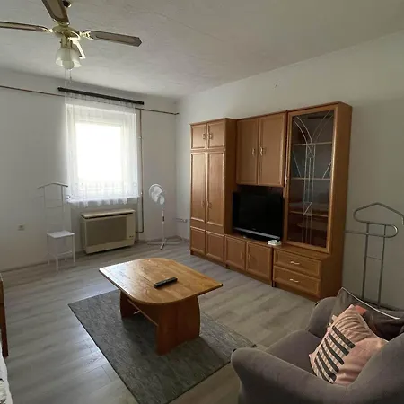 Feszek Apartmanhaz Appartement *