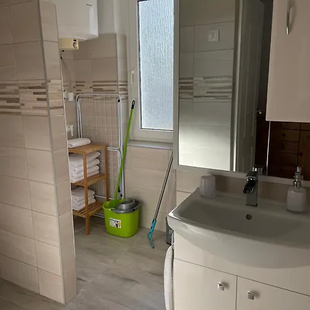Appartement Feszek Apartmanhaz *